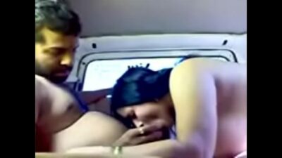 Indin Bhabhi having Sex in Moving Vehicle