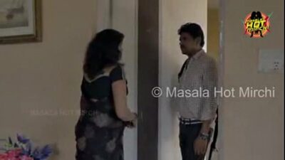 Telugu aunty romance with neighbour uncle in kitchen