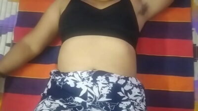 New mallu aunty enjoy creampie handjob with nude boobs