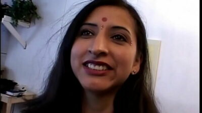 Indian wife wants to get her first double penetration